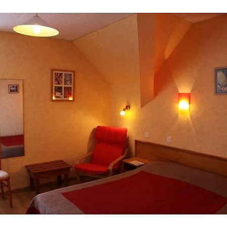 Les Chemins Francis - Modern Hotel Bagnols-les-Bains ภายนอก รูปภาพ