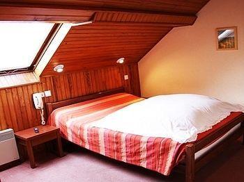 Les Chemins Francis - Modern Hotel Bagnols-les-Bains ภายนอก รูปภาพ