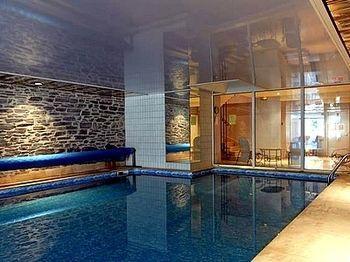 Les Chemins Francis - Modern Hotel Bagnols-les-Bains ภายนอก รูปภาพ