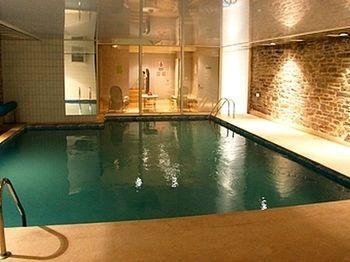 Les Chemins Francis - Modern Hotel Bagnols-les-Bains ภายนอก รูปภาพ